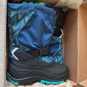 New warm winter boots